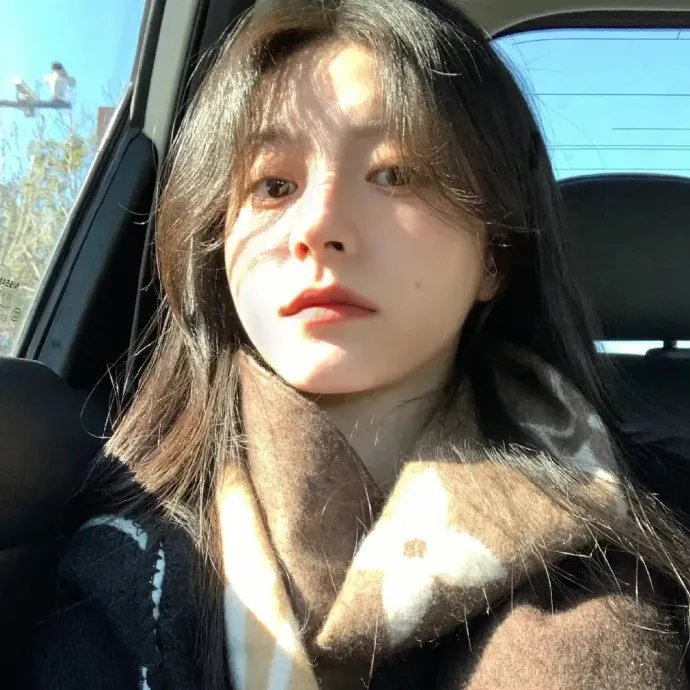 甜诱成瘾，年下弟弟又野又凶